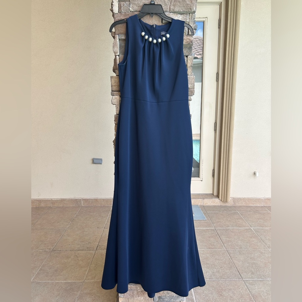 Elegant Navy Blue Women's Full Length Gown/Dress with Pearl Accents-Size 12P